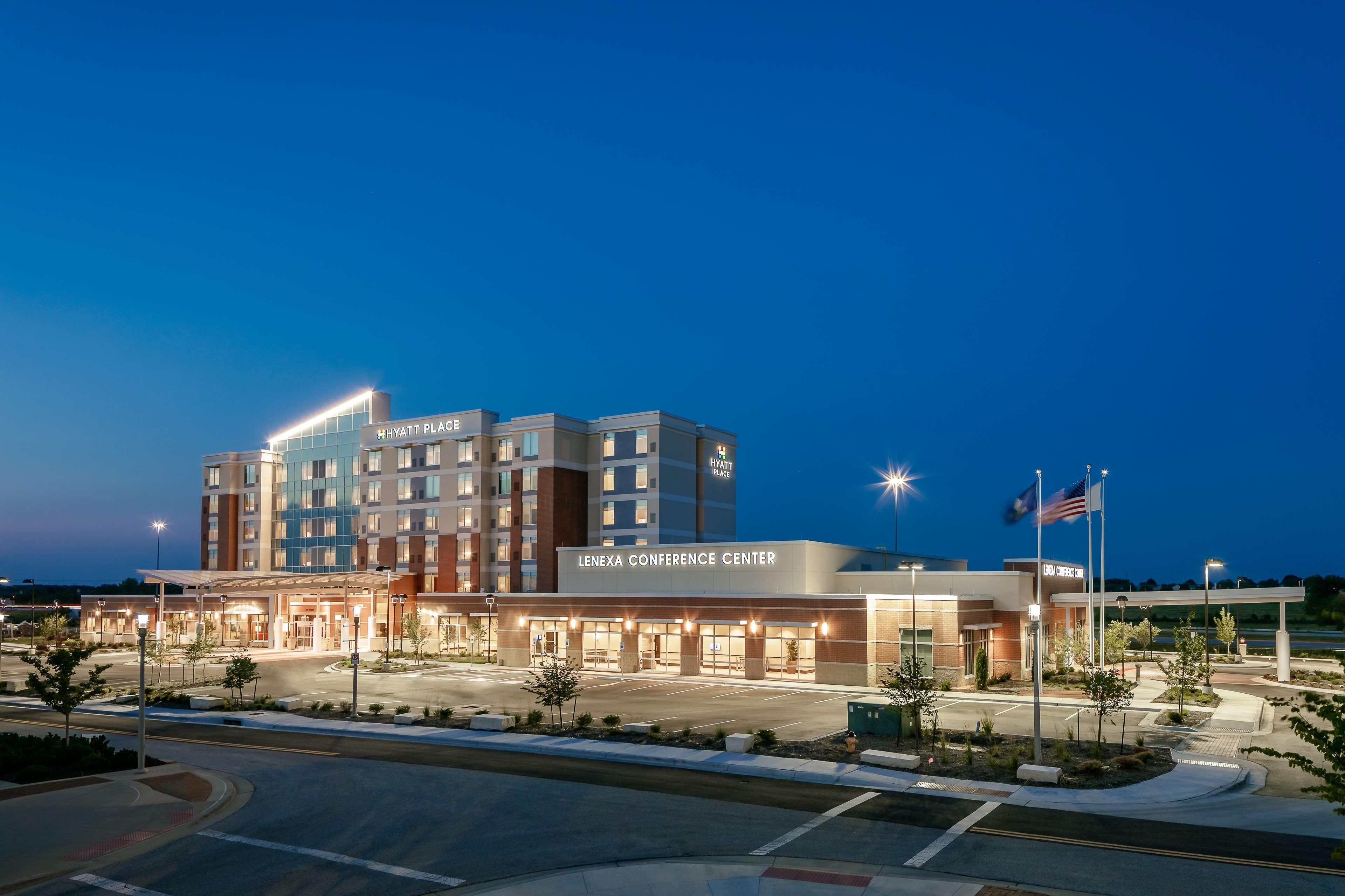 Hyatt Place Kansas City Lenexa City Center Buitenkant foto